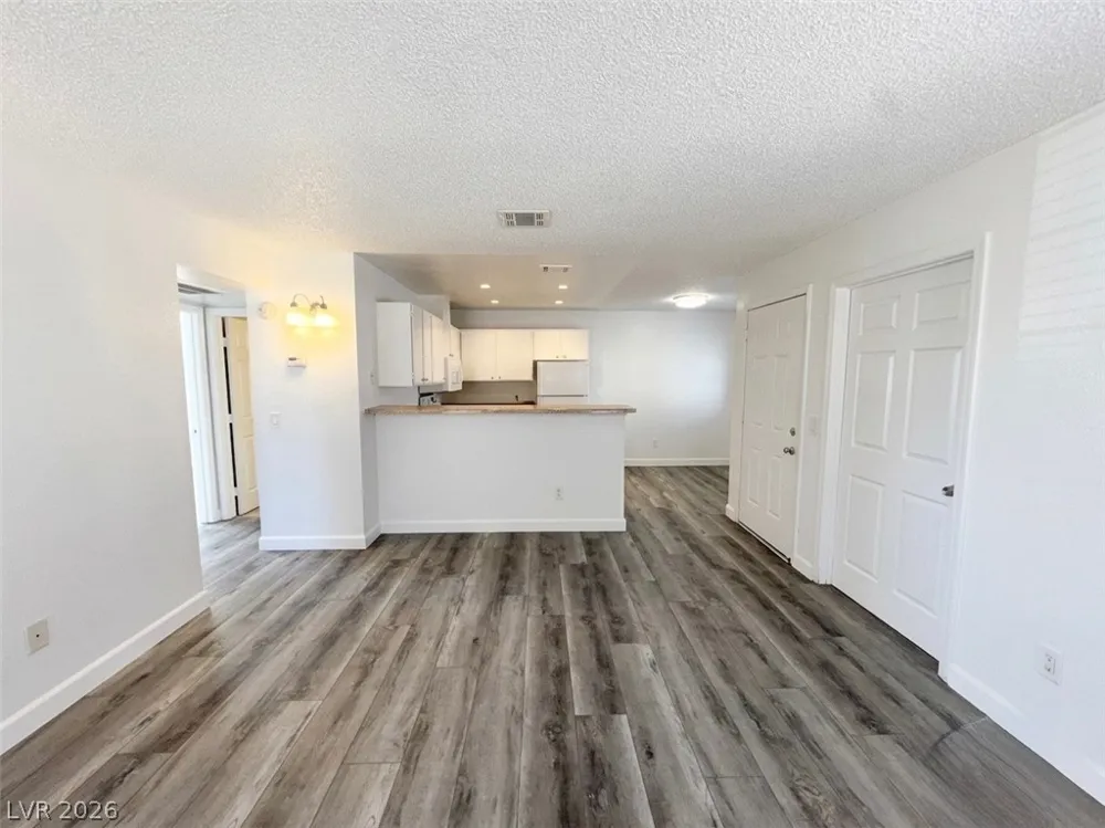 2732 Alicialynn Way Las Vegas, NV 89121
