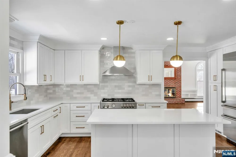 853 Shadow Ridge Road Franklin Lakes, NJ 07417