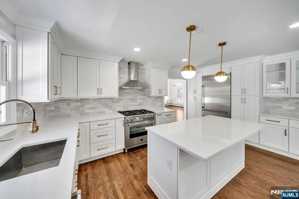 853 Shadow Ridge Road Franklin Lakes, NJ 07417