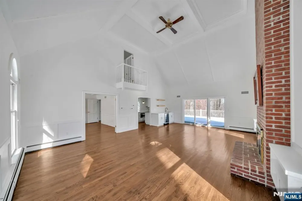 853 Shadow Ridge Road Franklin Lakes, NJ 07417