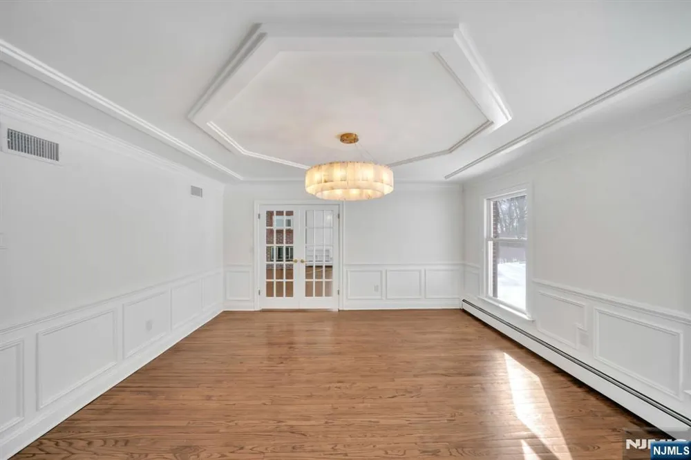 853 Shadow Ridge Road Franklin Lakes, NJ 07417