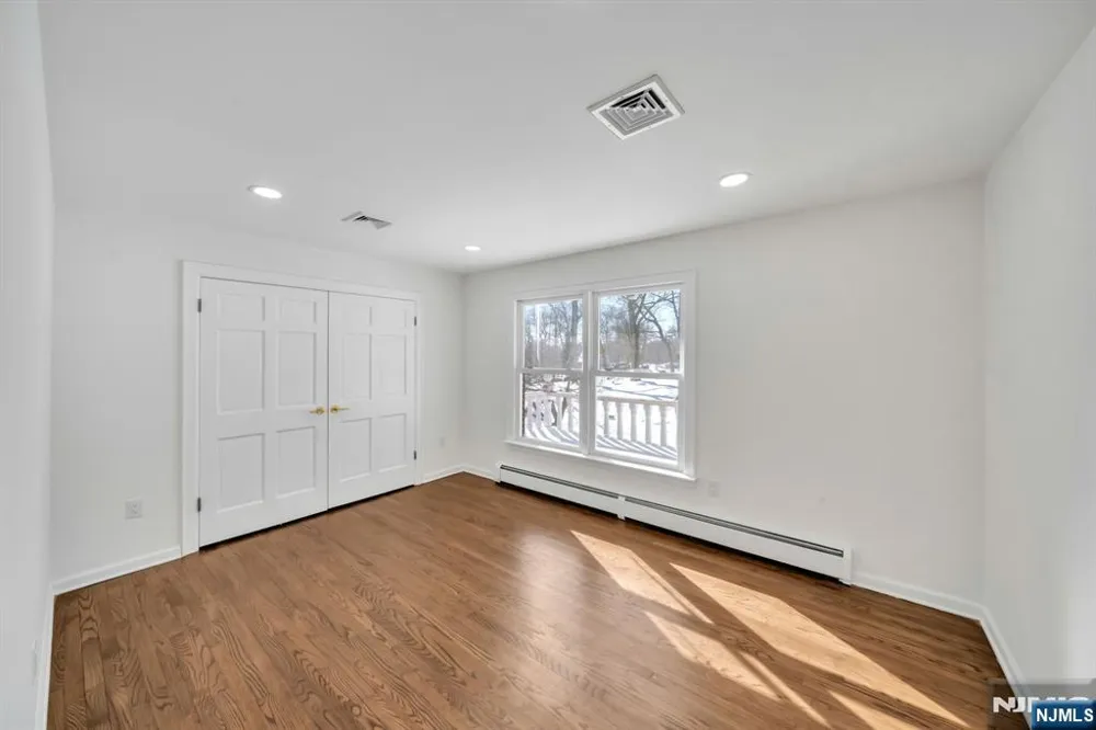 853 Shadow Ridge Road Franklin Lakes, NJ 07417