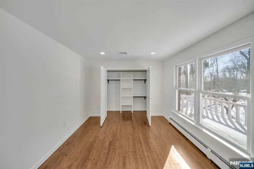 853 Shadow Ridge Road Franklin Lakes, NJ 07417