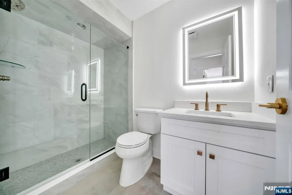 853 Shadow Ridge Road Franklin Lakes, NJ 07417
