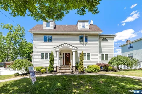 15 Pierrepont Avenue
