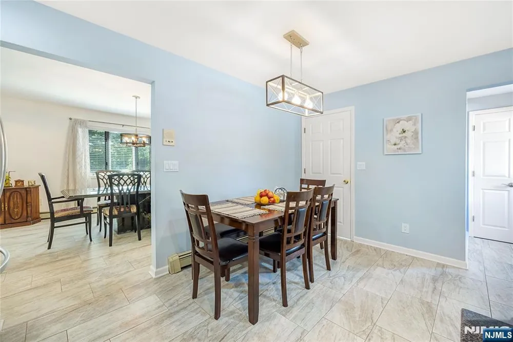 15 Pierrepont Avenue Rutherford, NJ 07070
