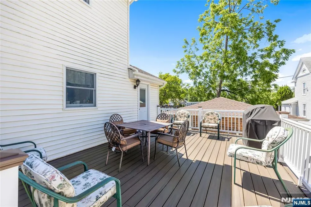 15 Pierrepont Avenue Rutherford, NJ 07070