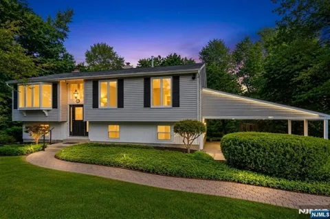 13 Chickadee Road
