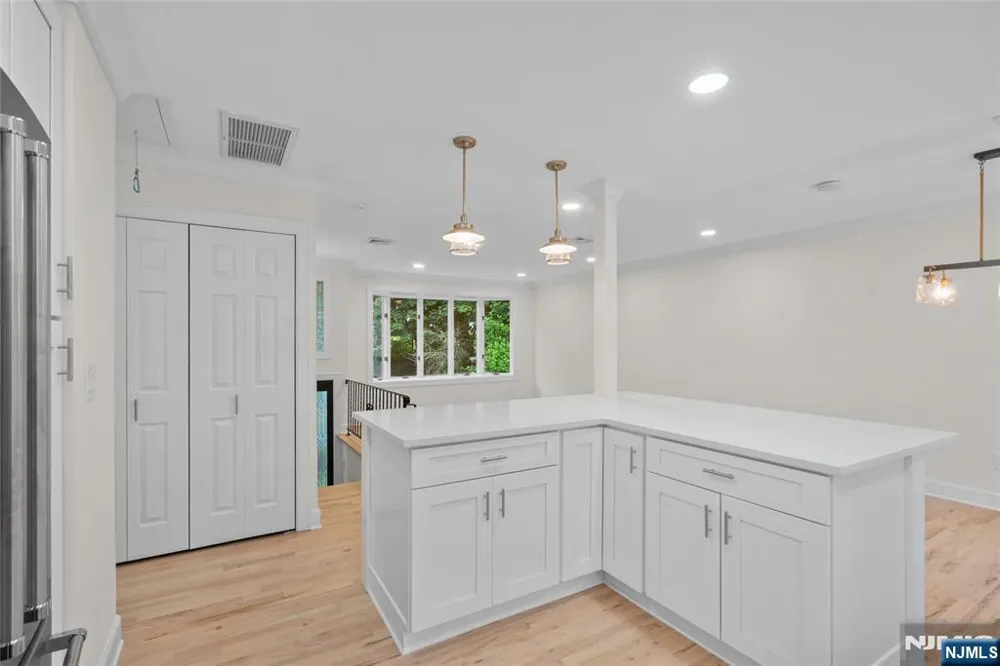 13 Chickadee Road Mount Olive Township, NJ 07828