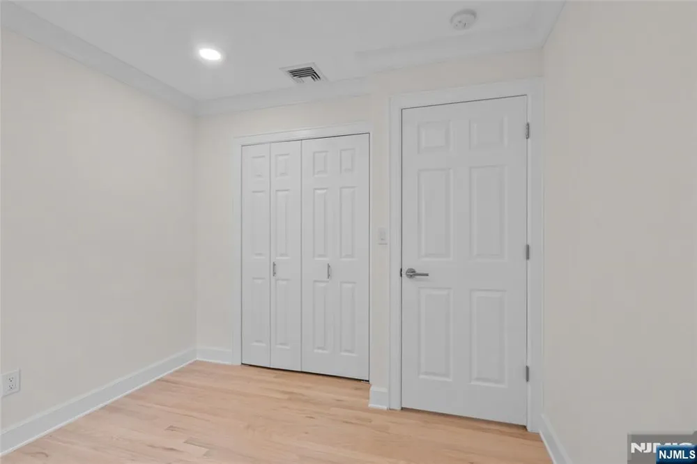 13 Chickadee Road Mount Olive Township, NJ 07828