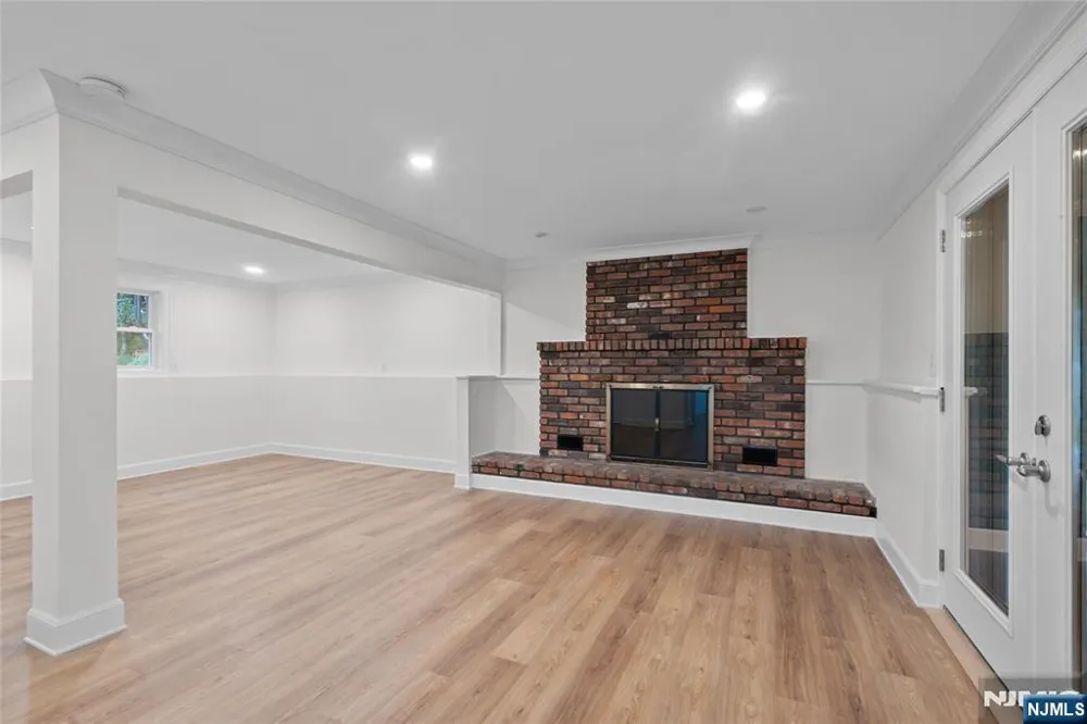 13 Chickadee Road Mount Olive Township, NJ 07828