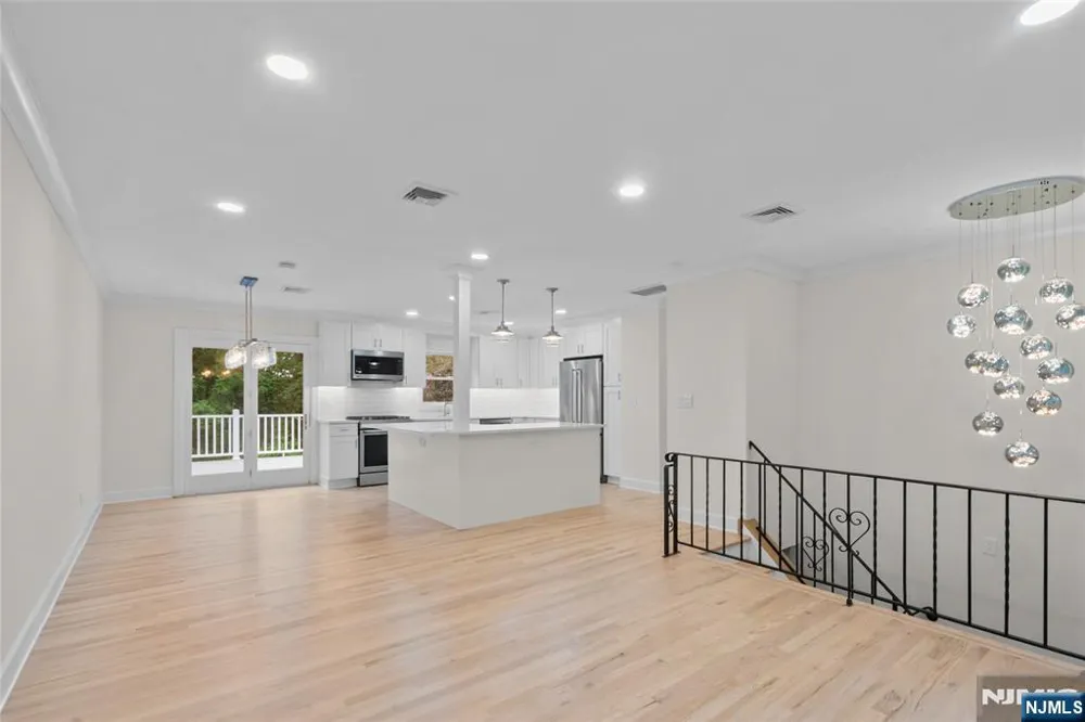 13 Chickadee Road Mount Olive Township, NJ 07828