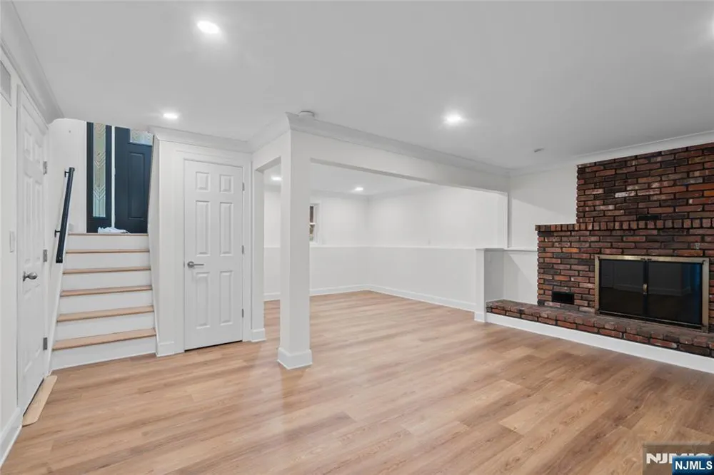 13 Chickadee Road Mount Olive Township, NJ 07828