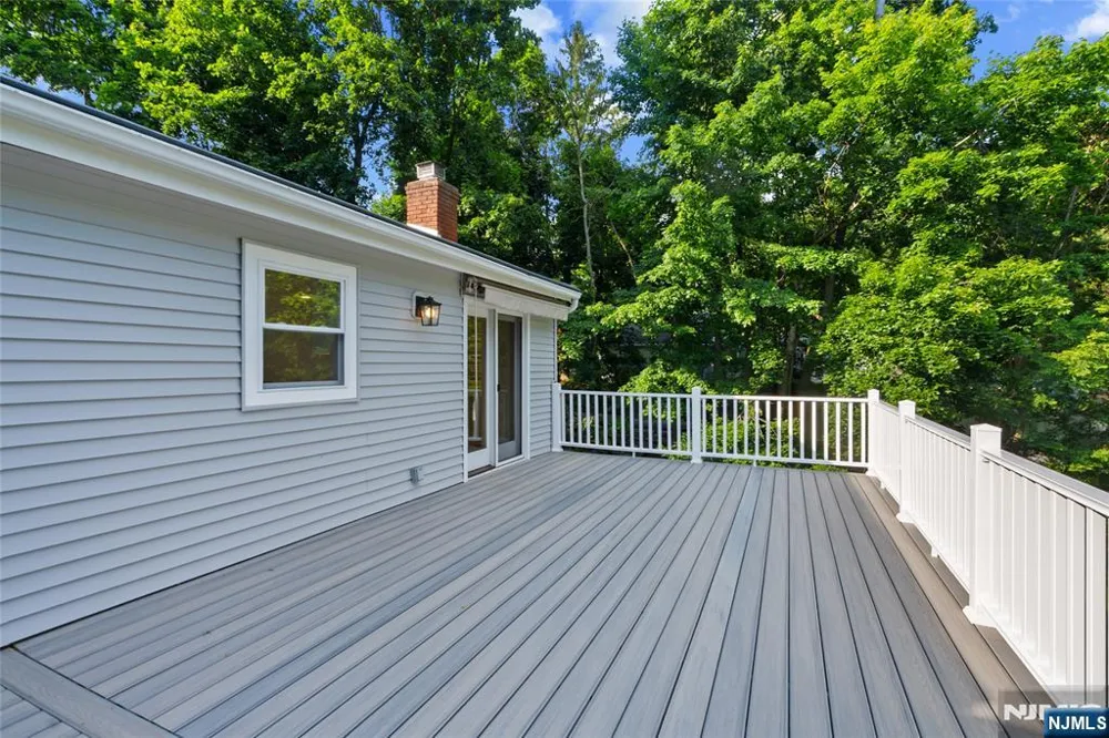 13 Chickadee Road Mount Olive Township, NJ 07828