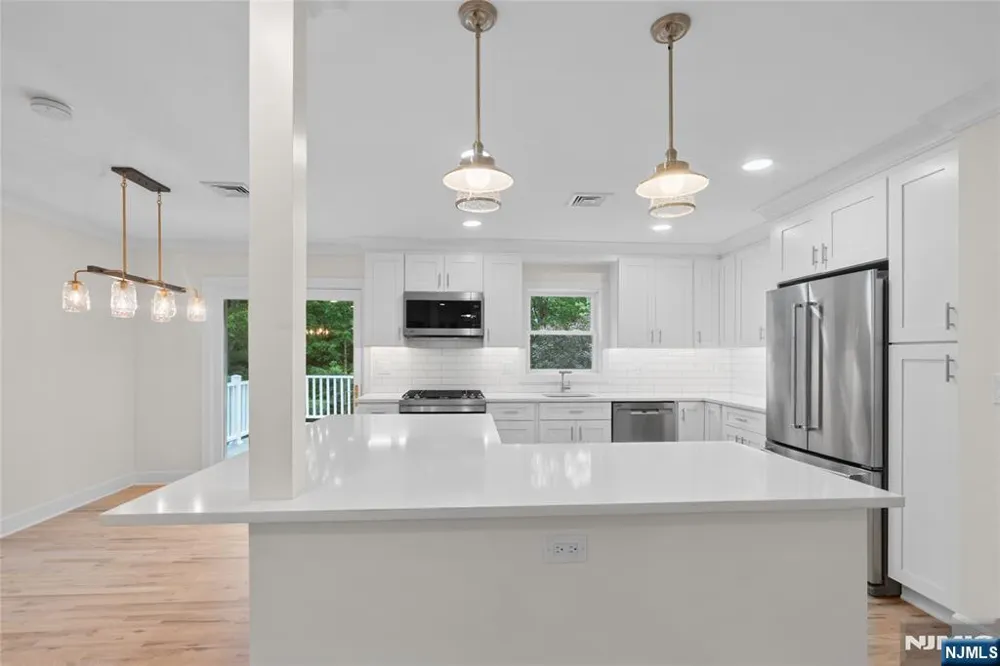 13 Chickadee Road Mount Olive Township, NJ 07828