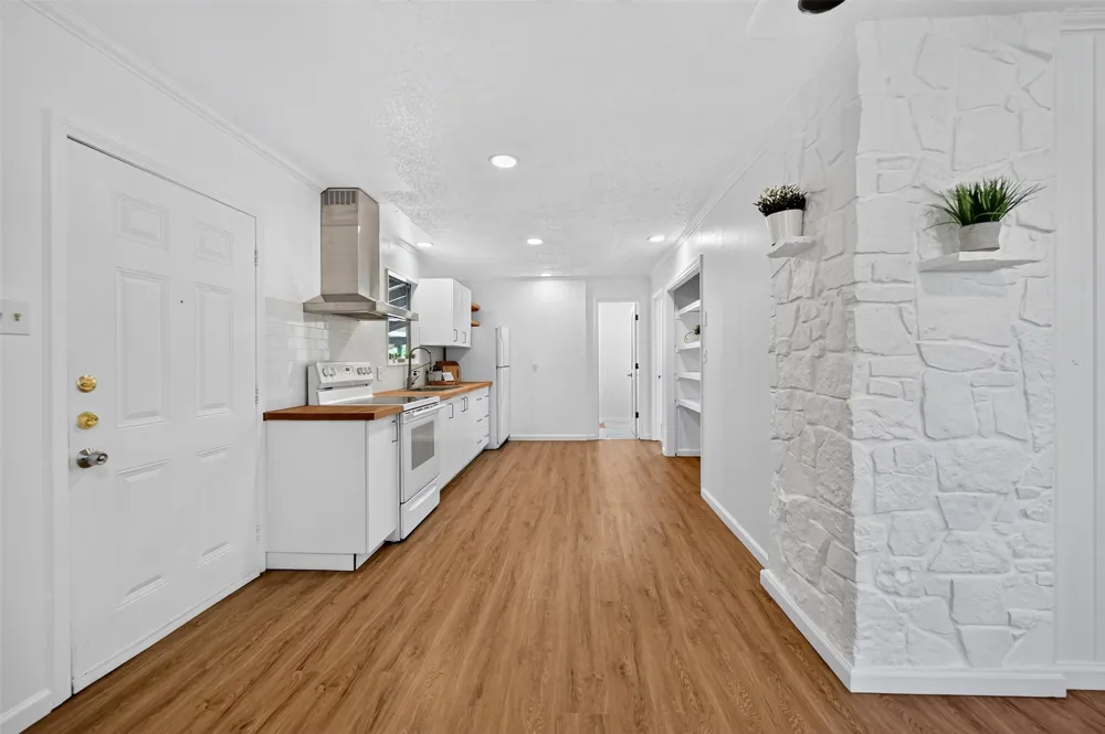 14908 Running Deer Trail Austin, TX 78734