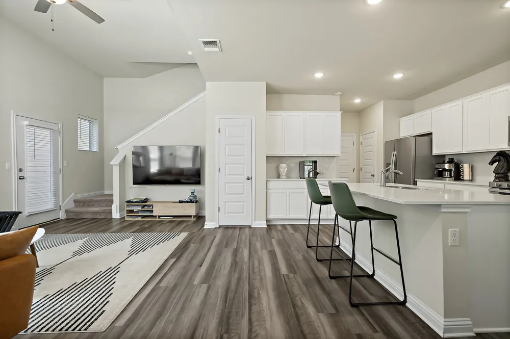 8013 Lennon Drive Austin, TX 78744