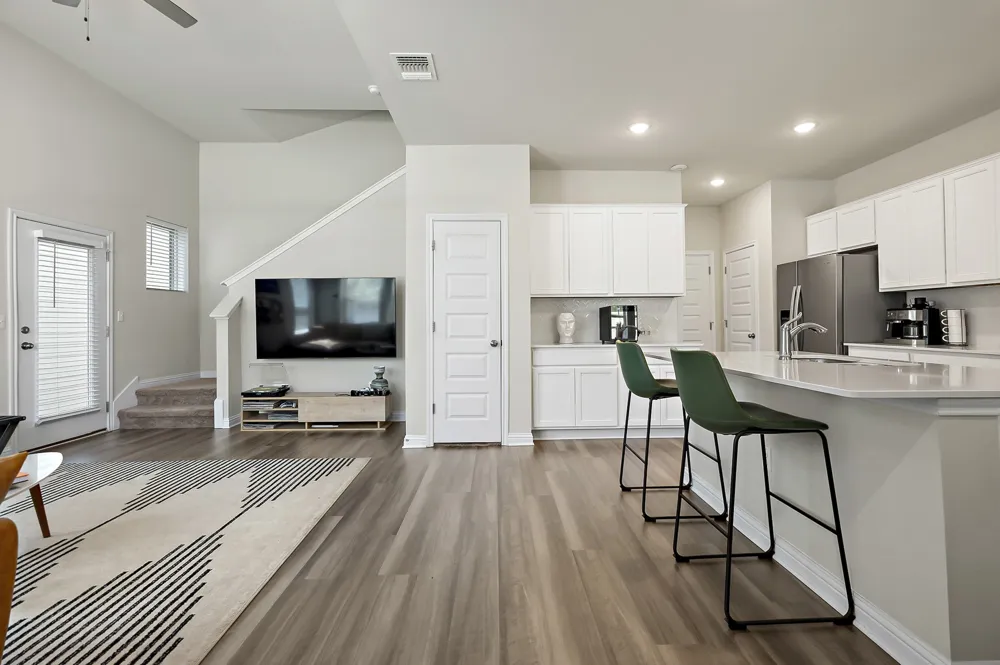 8013 Lennon Drive Austin, TX 78744
