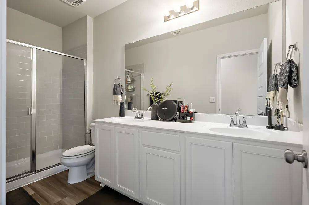 8013 Lennon Drive Austin, TX 78744