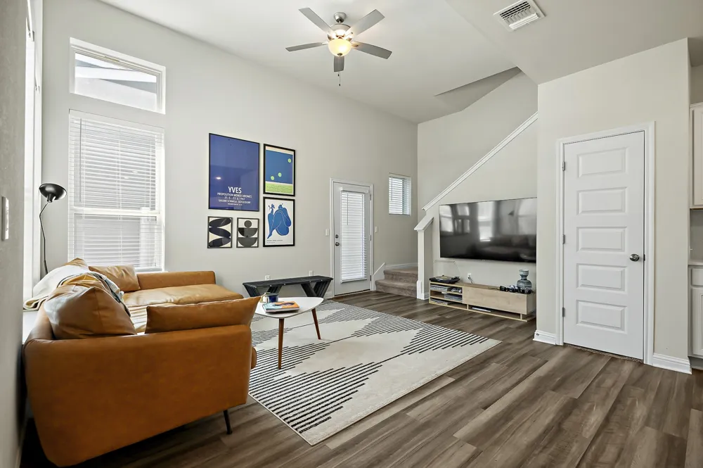 8013 Lennon Drive Austin, TX 78744