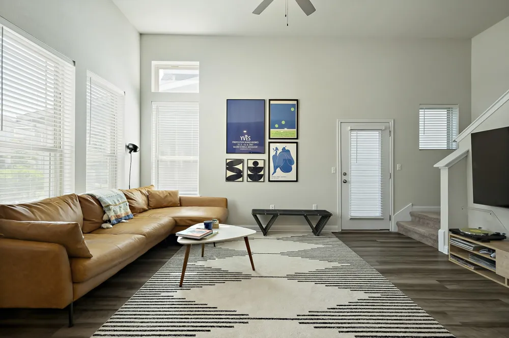 8013 Lennon Drive Austin, TX 78744