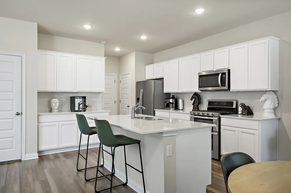 8013 Lennon Drive Austin, TX 78744