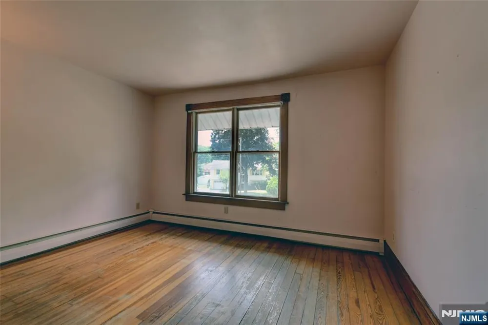 8 Brian Court Pequannock Township, NJ 07440