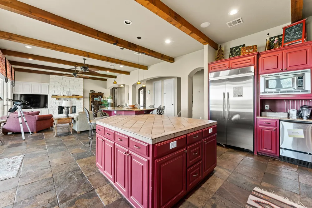 1017 Coventry Road Spicewood, TX 78669