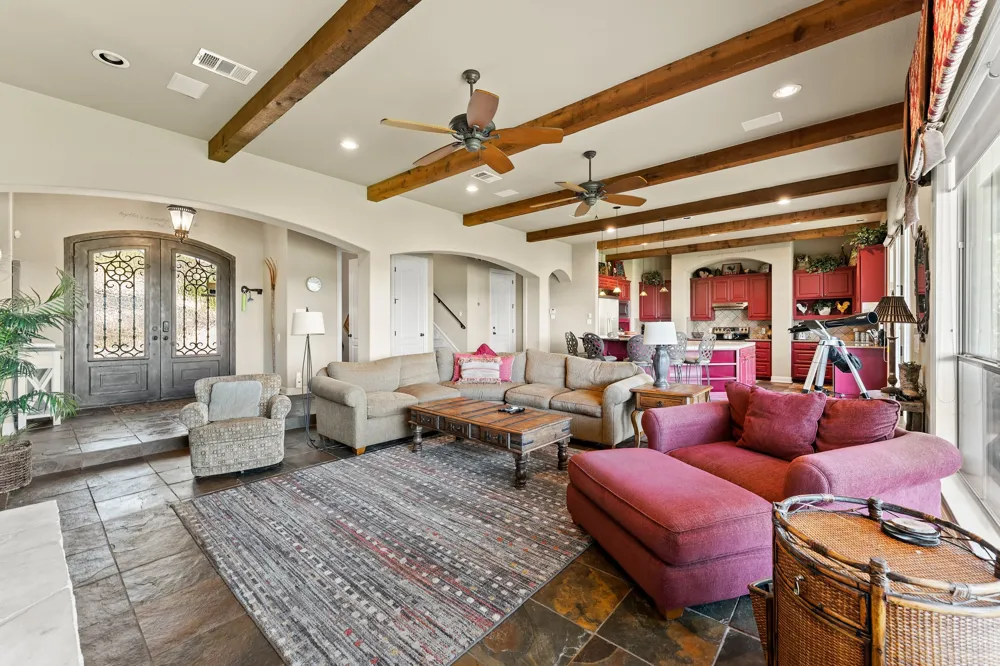 1017 Coventry Road Spicewood, TX 78669