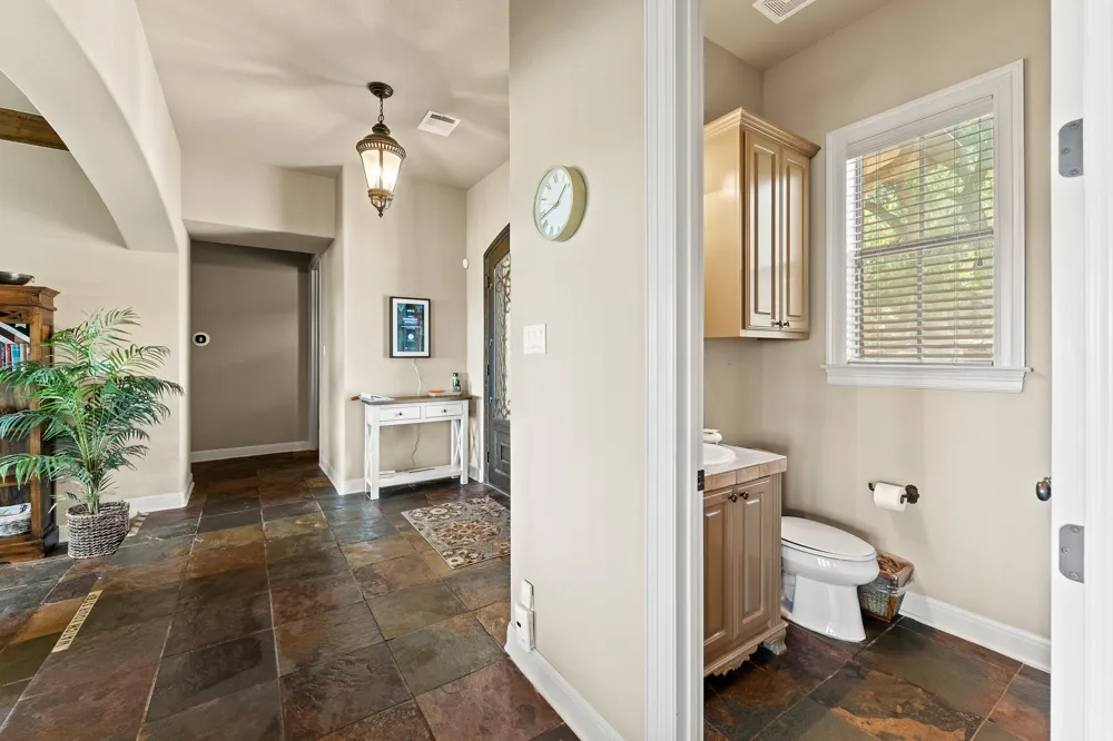 1017 Coventry Road Spicewood, TX 78669