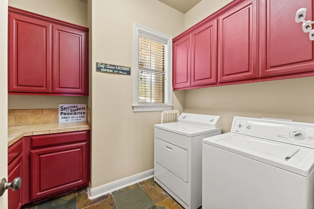 1017 Coventry Road Spicewood, TX 78669