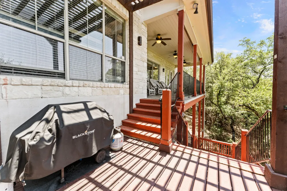 1017 Coventry Road Spicewood, TX 78669