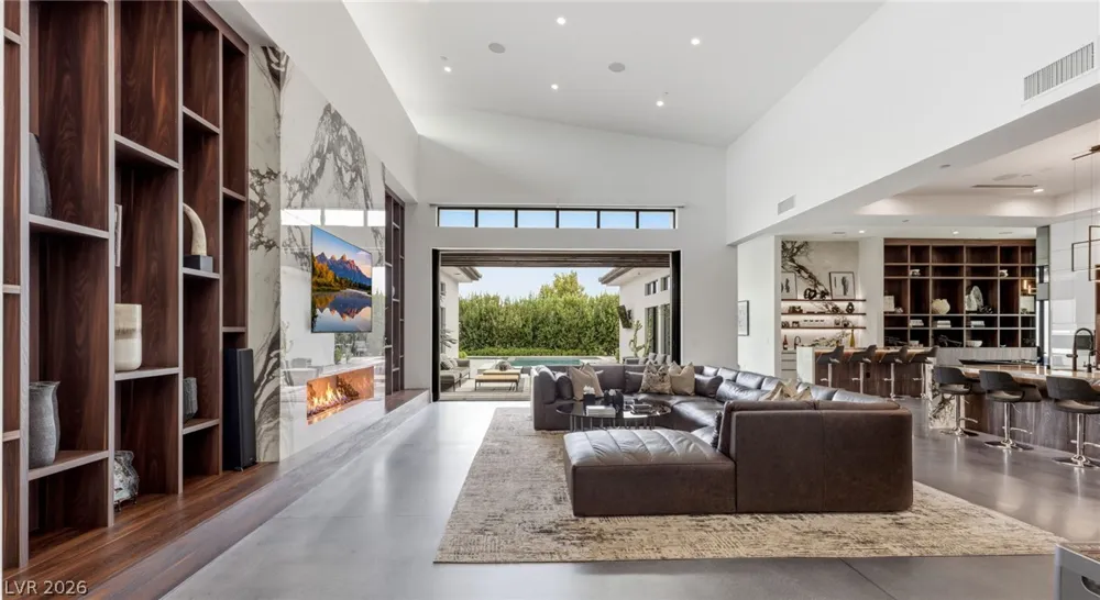 69 Olympia Canyon Way Las Vegas, NV 89141