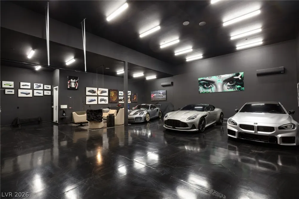 69 Olympia Canyon Way Las Vegas, NV 89141