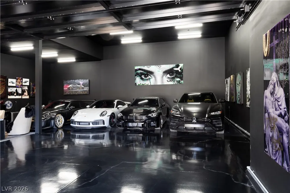 69 Olympia Canyon Way Las Vegas, NV 89141