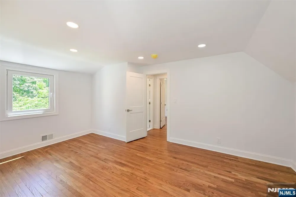 201 Dixon Avenue Dumont, NJ 07628