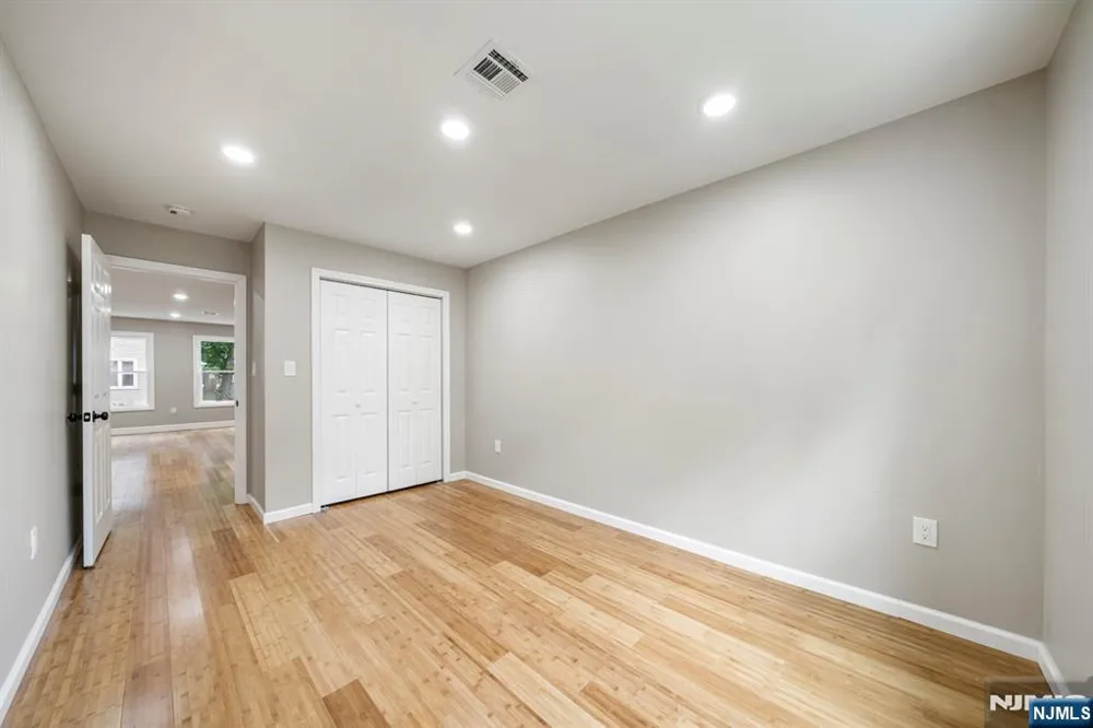208 N 1st Street Paterson, NJ 07522