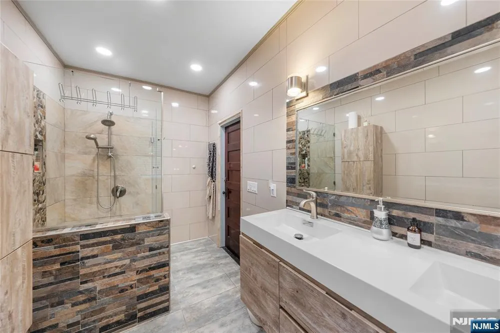 43 Brighton Avenue East Orange, NJ 07017