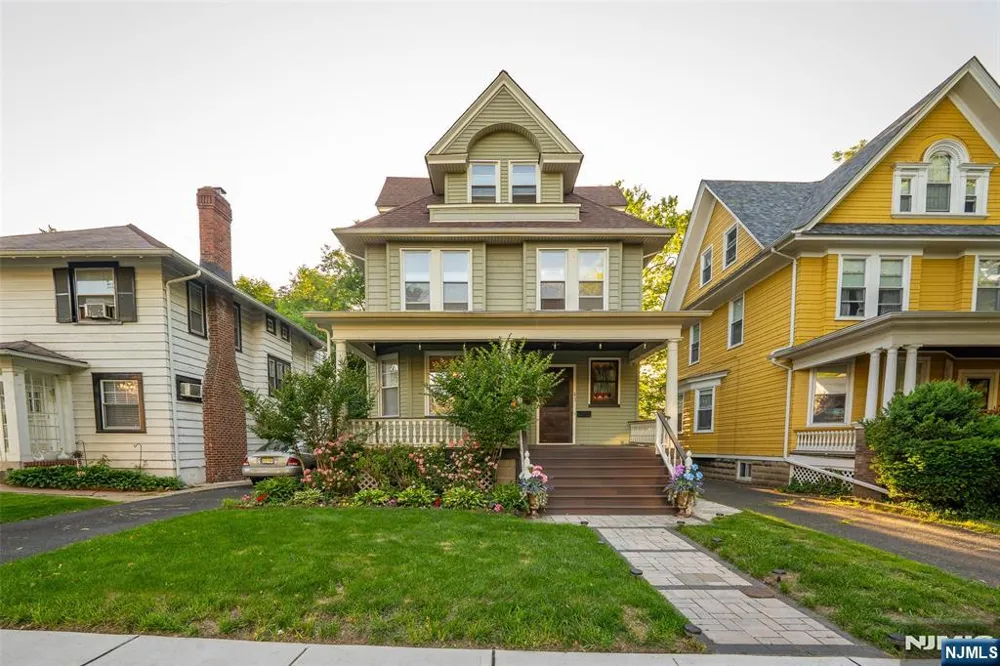 43 Brighton Avenue East Orange, NJ 07017