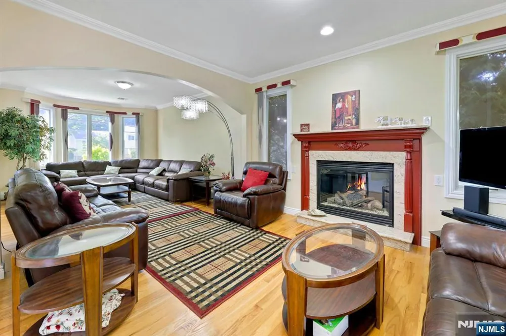 627 Concord Street New Milford, NJ 07646