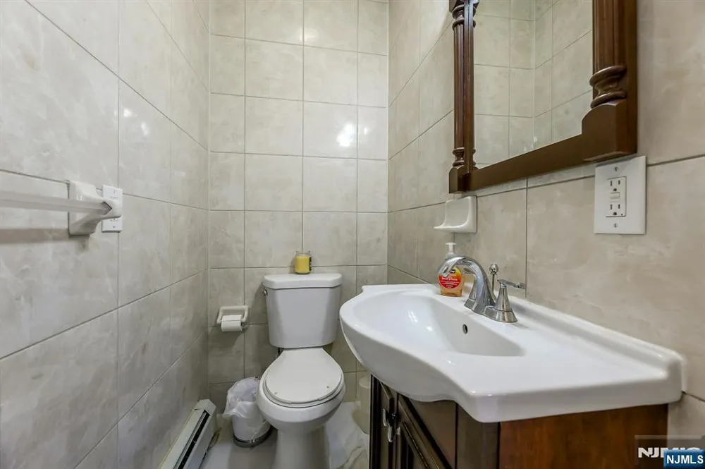 627 Concord Street New Milford, NJ 07646