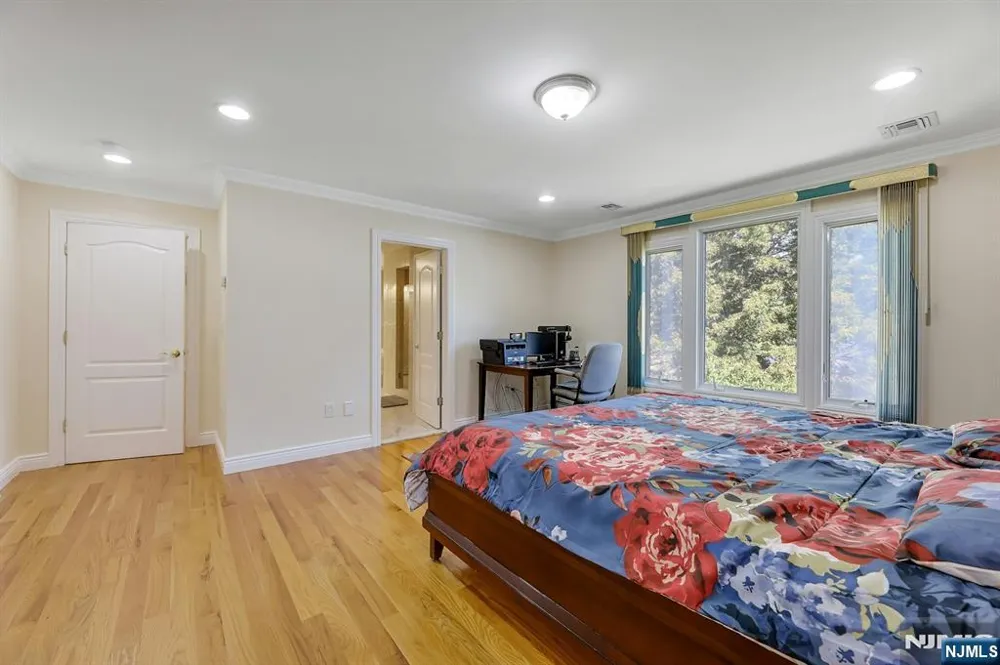 627 Concord Street New Milford, NJ 07646