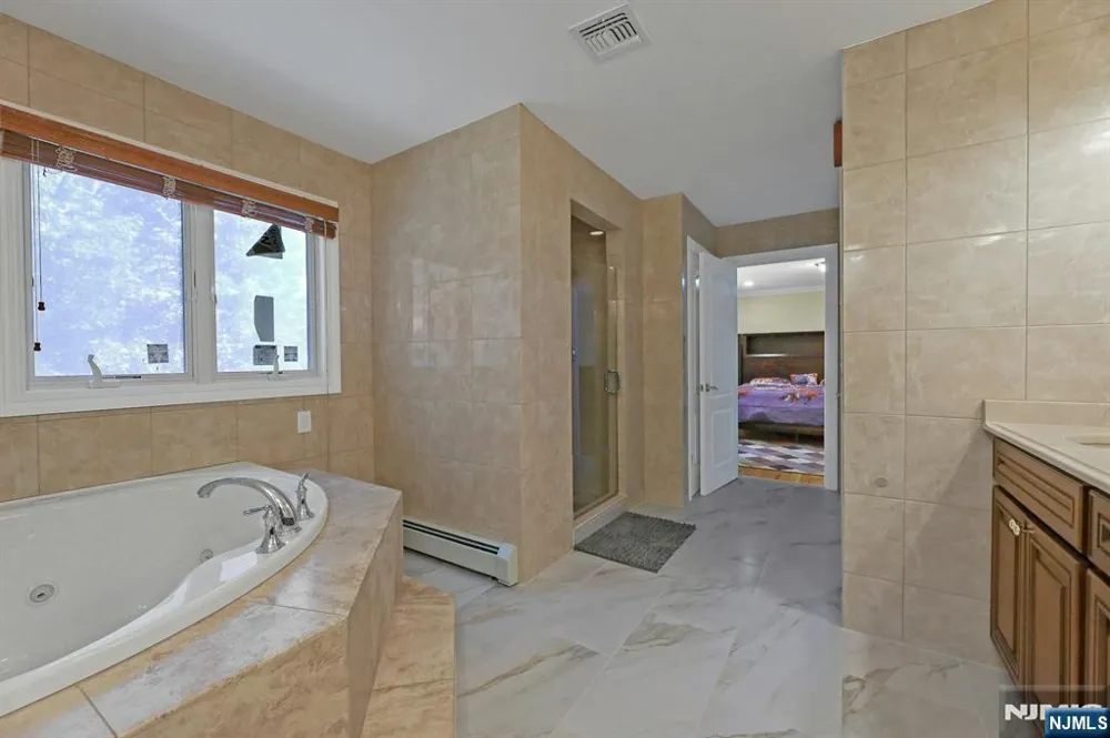 627 Concord Street New Milford, NJ 07646
