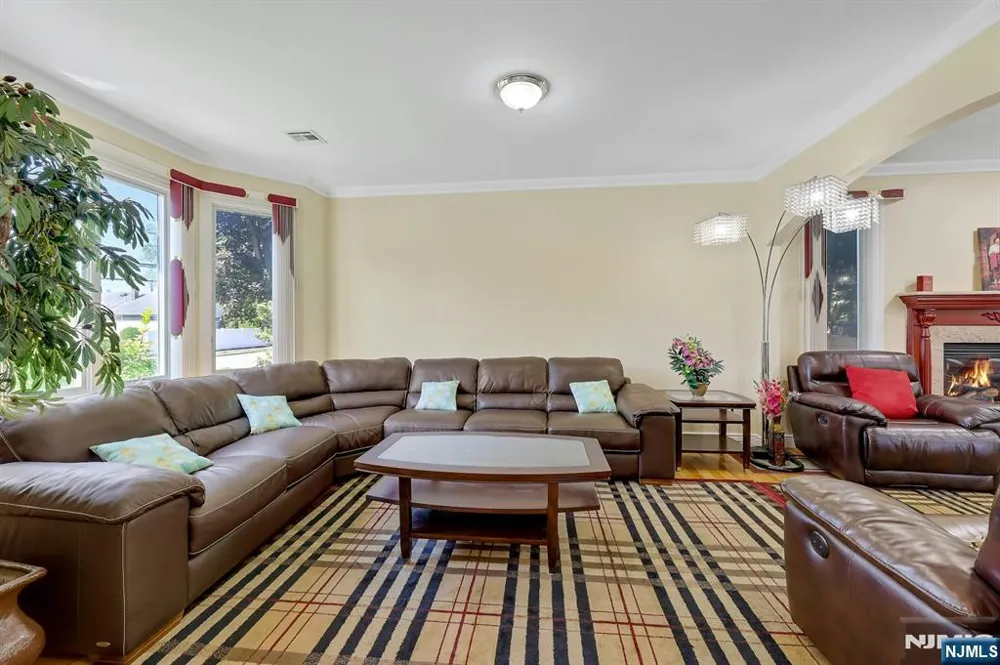 627 Concord Street New Milford, NJ 07646