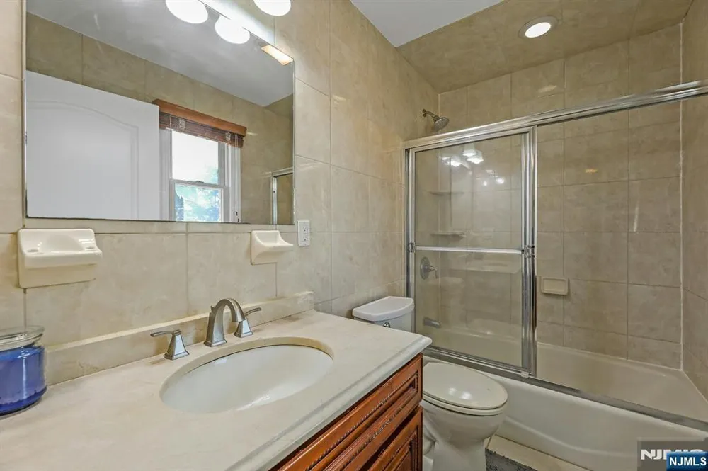 627 Concord Street New Milford, NJ 07646