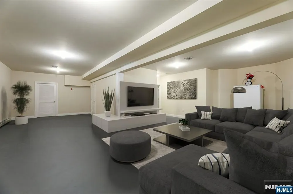627 Concord Street New Milford, NJ 07646