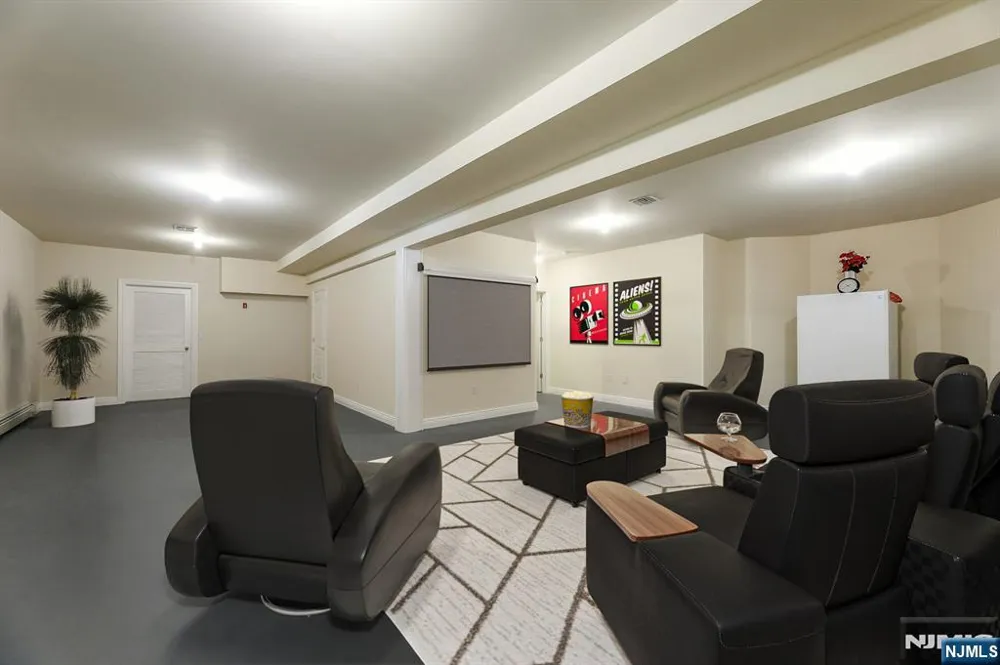 627 Concord Street New Milford, NJ 07646