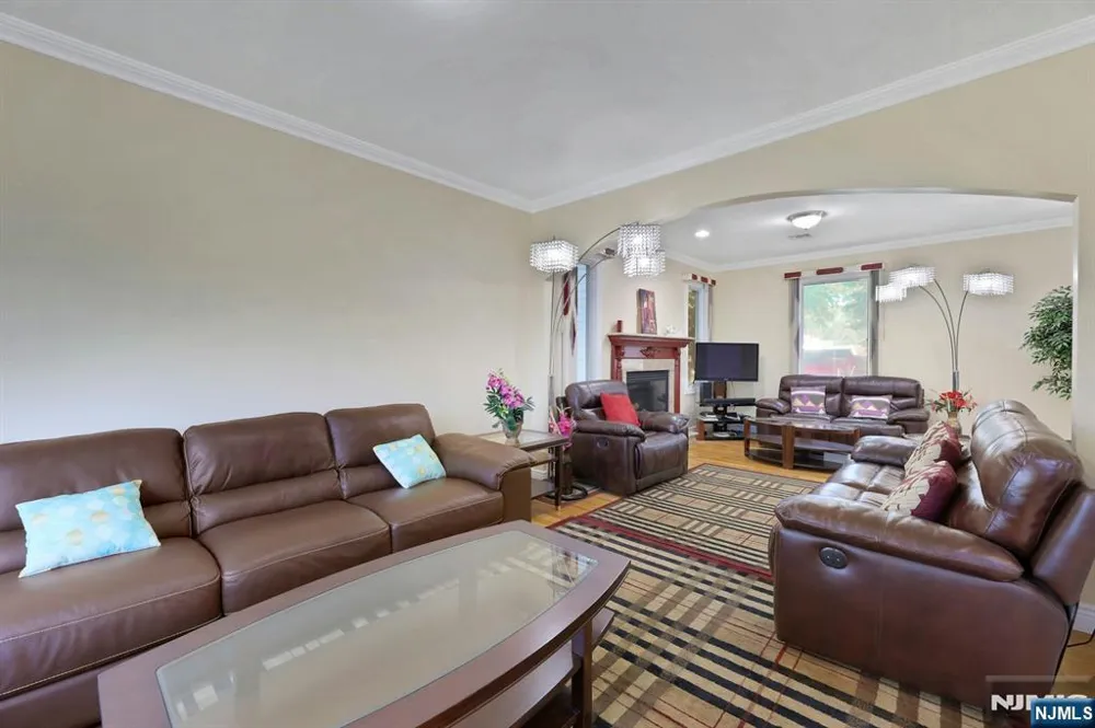 627 Concord Street New Milford, NJ 07646
