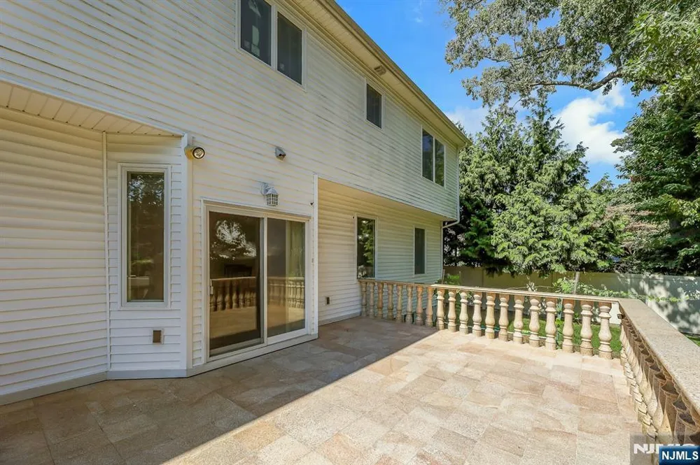 627 Concord Street New Milford, NJ 07646