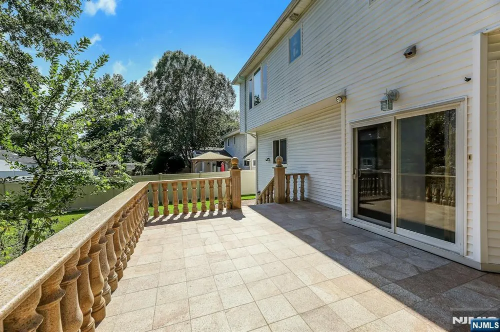627 Concord Street New Milford, NJ 07646